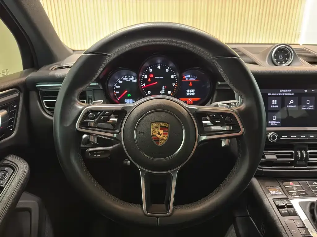 Porsche Macan — фото 4