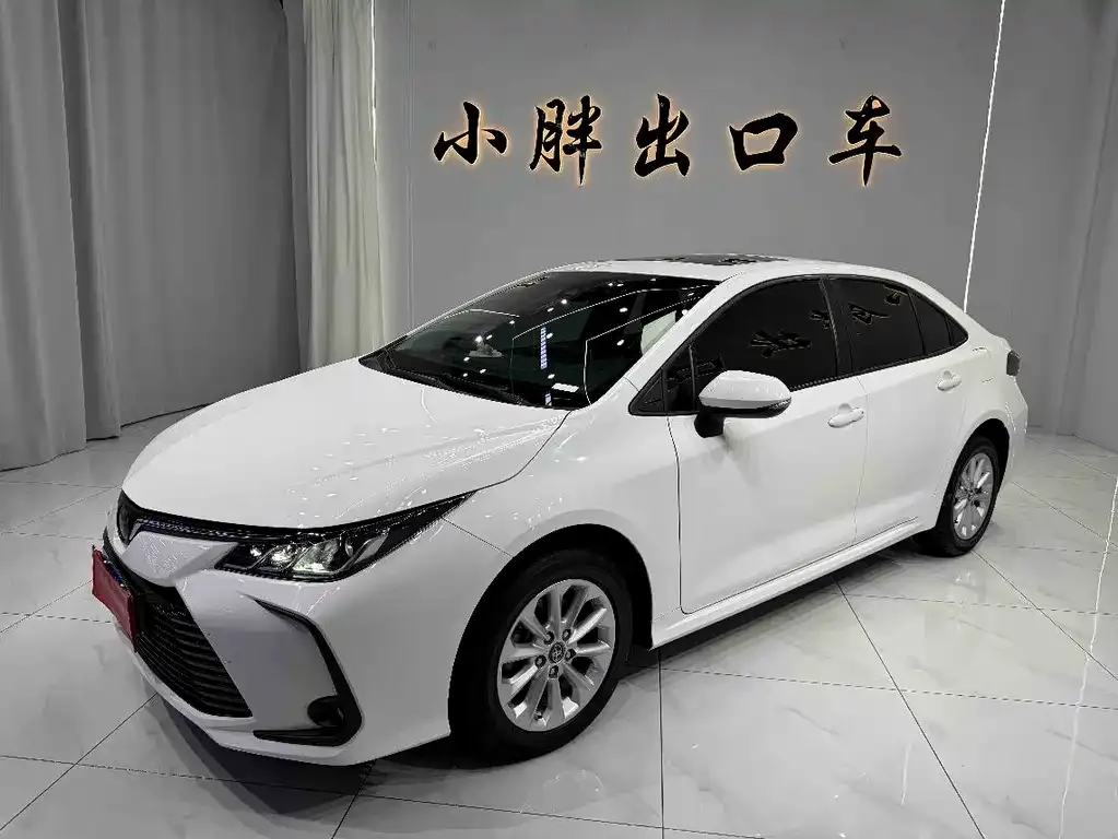 Toyota Corolla — фото 1