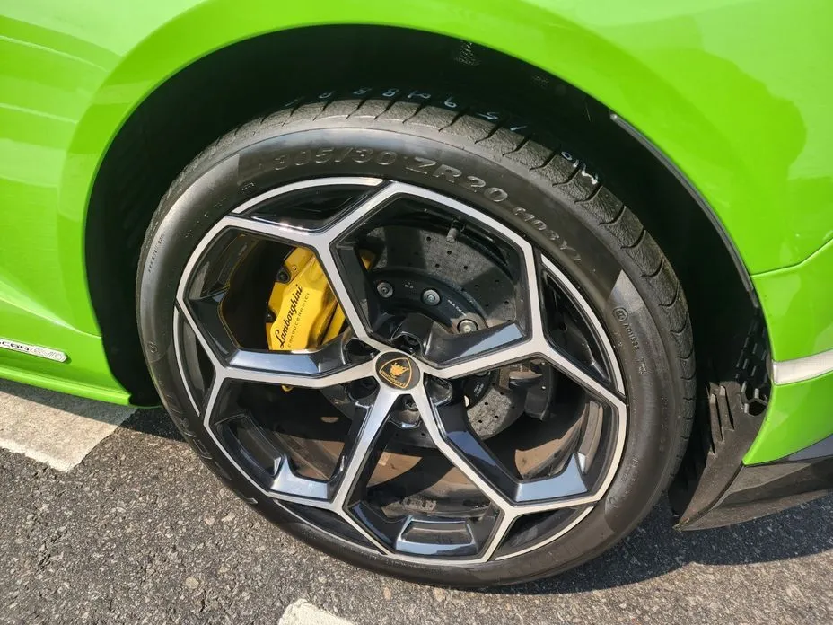 Lamborghini Huracan 2023 из KR, фото 3