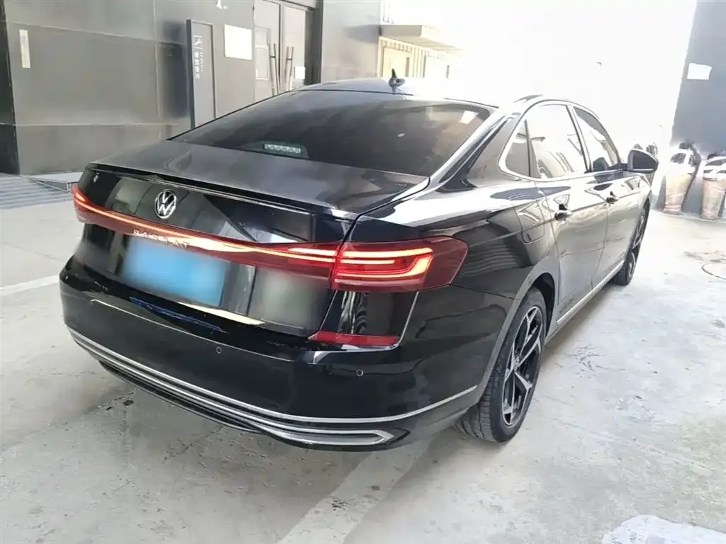 Volkswagen Passat — фото 5