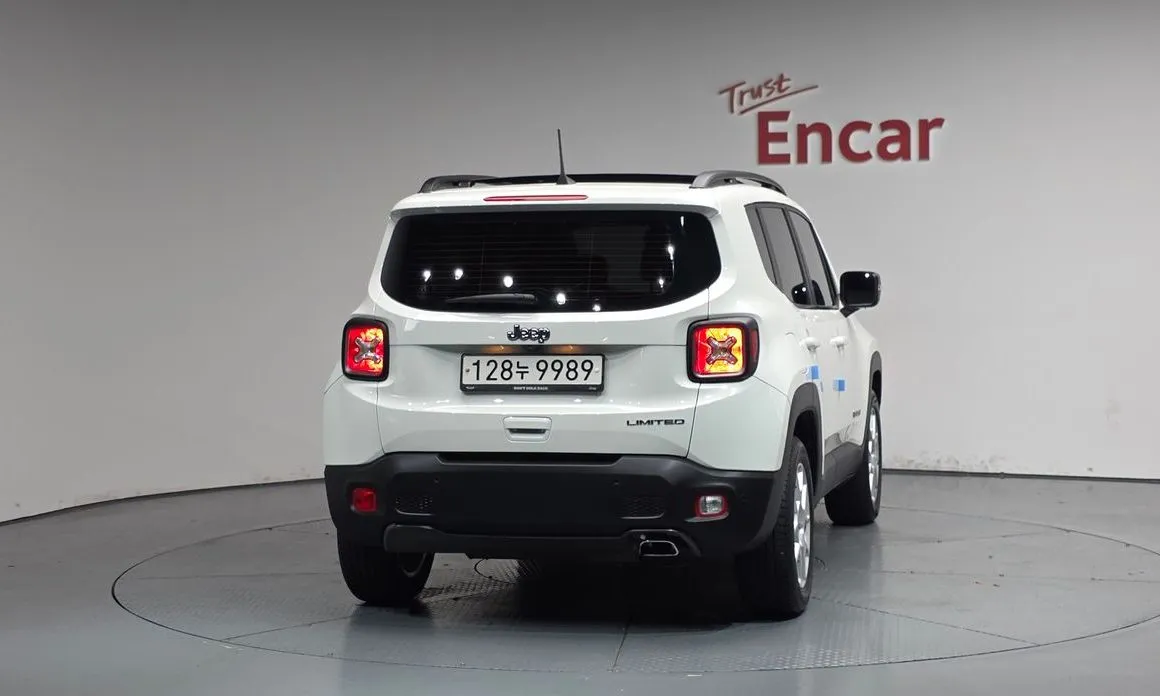 Jeep Renegade 2021 из KR, фото 7
