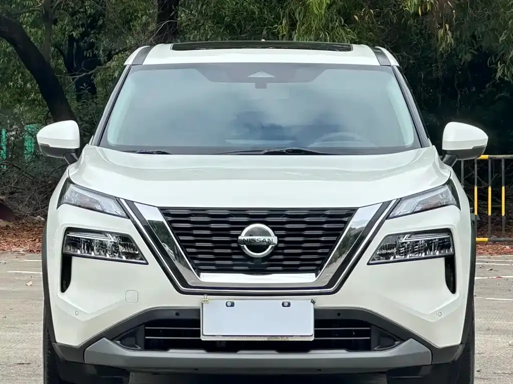 Nissan X-Trail — фото 7