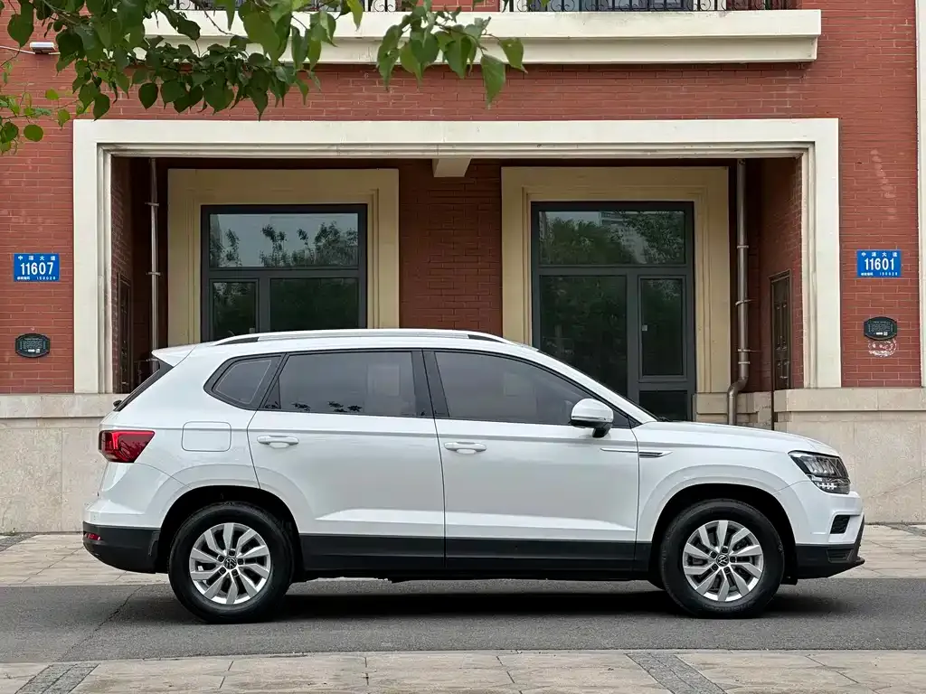 Volkswagen Tharu — фото 7