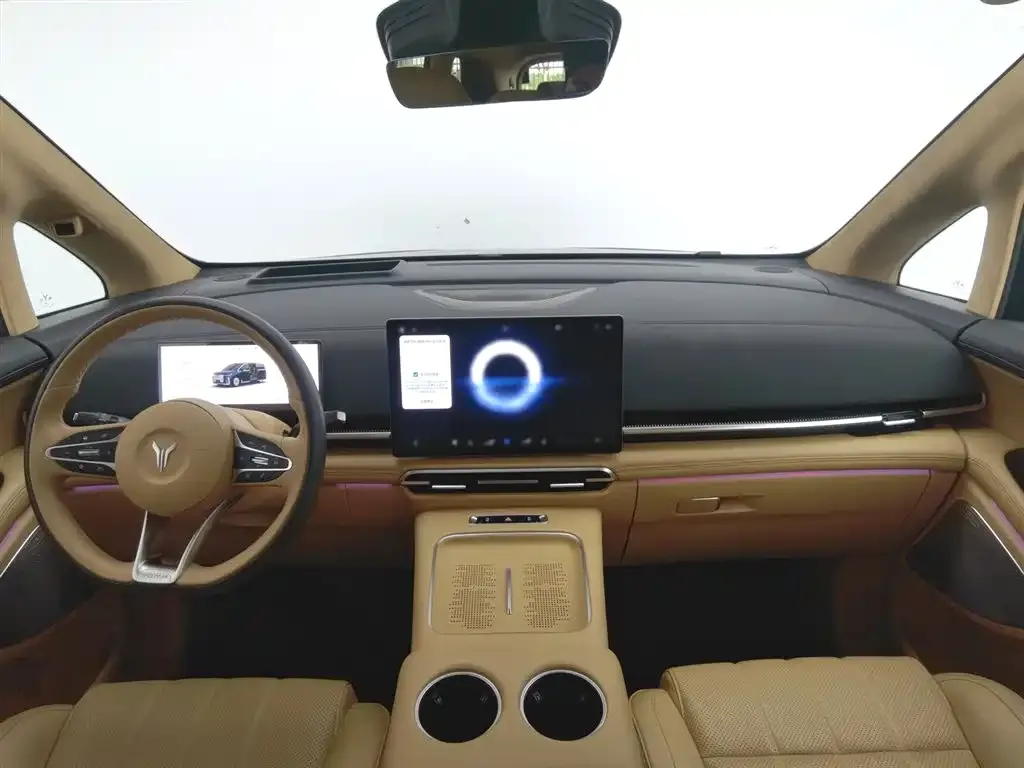 VOYAH Dreamer — фото 5