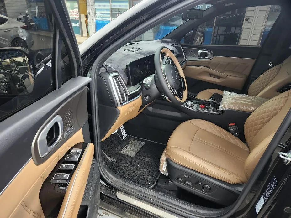 Kia Sorento — фото 5