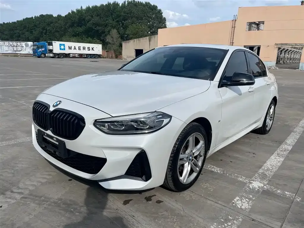 BMW 1 Series — фото 1