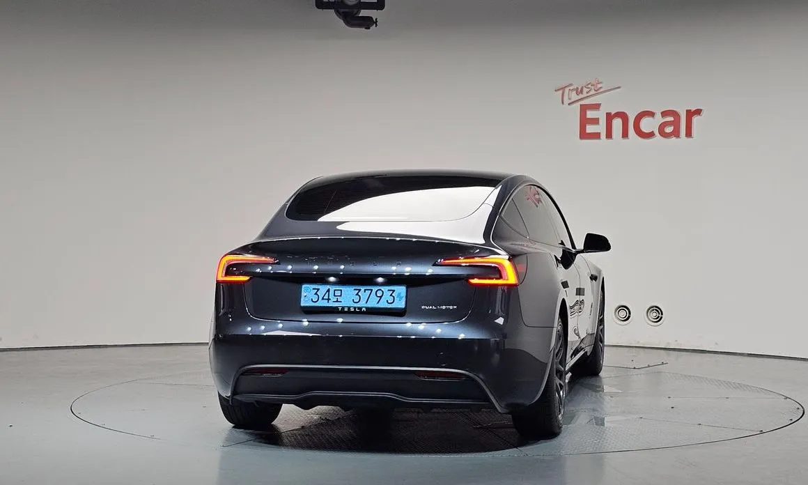 Tesla Model 3 — фото 3