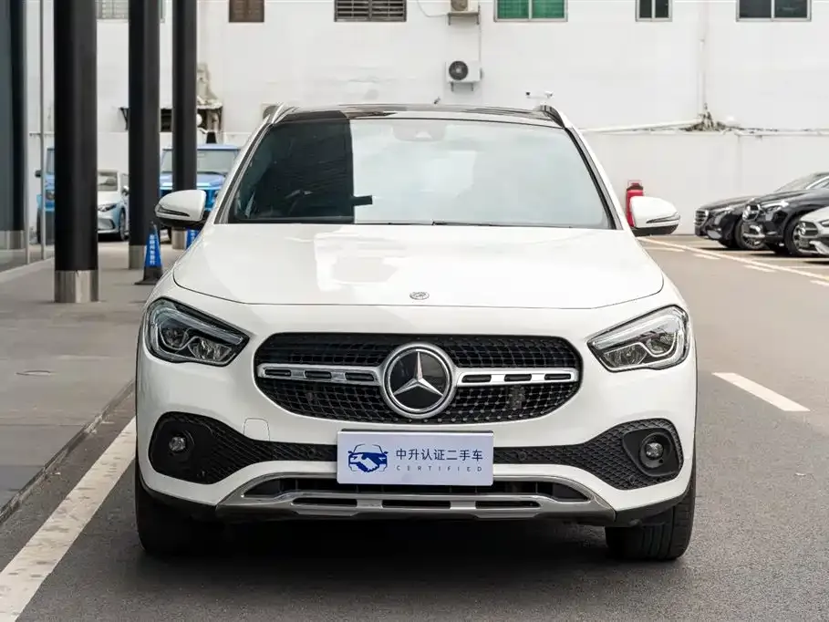 Mercedes-Benz GLA — фото 9