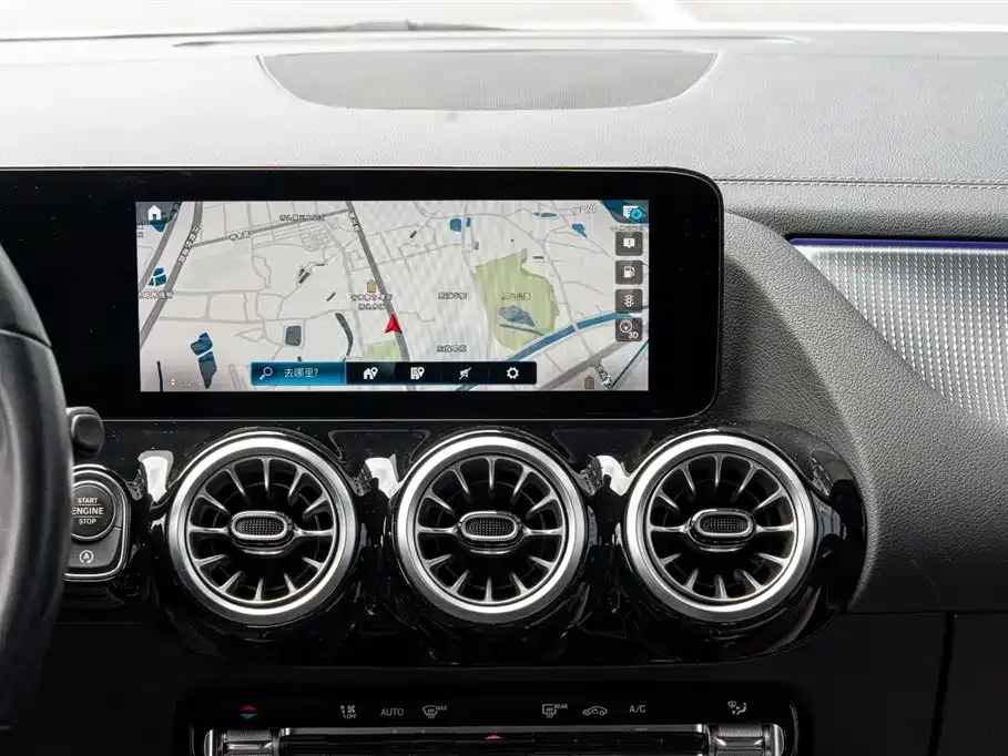 Mercedes-Benz GLA — фото 10