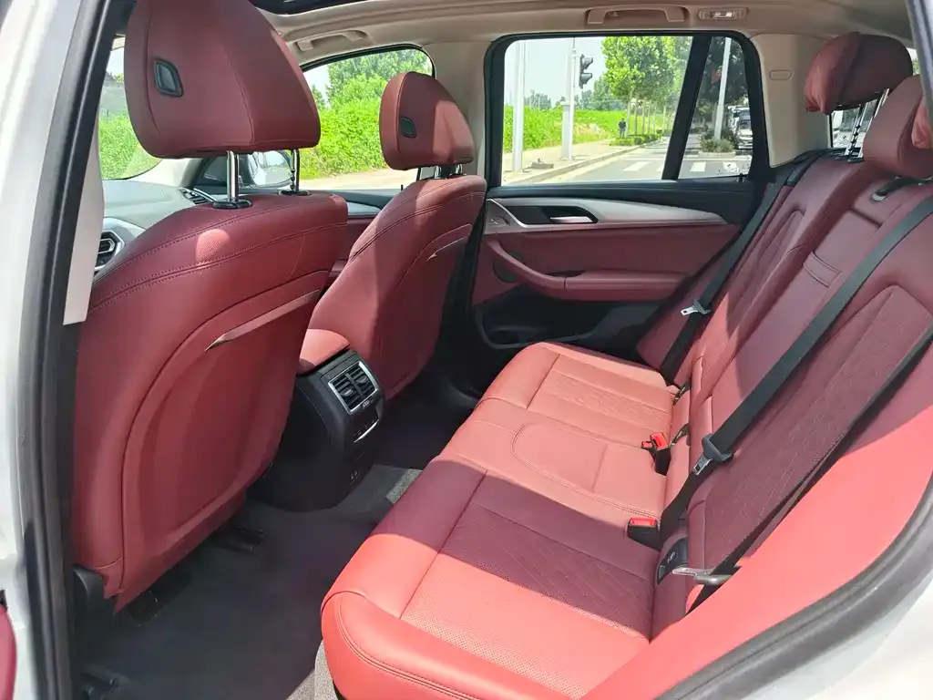 BMW iX3 2023 из CN, фото 3