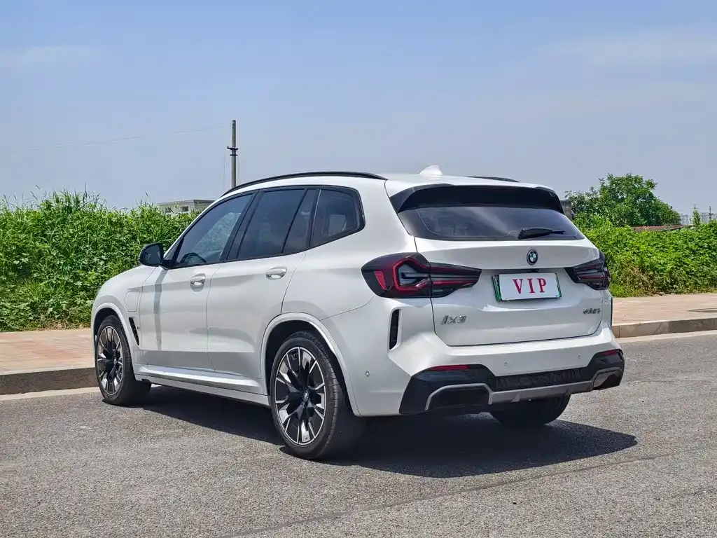 BMW iX3 2023 из CN, фото 2