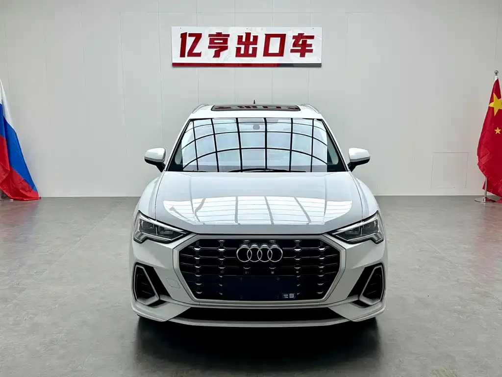 Audi Q3 — фото 10
