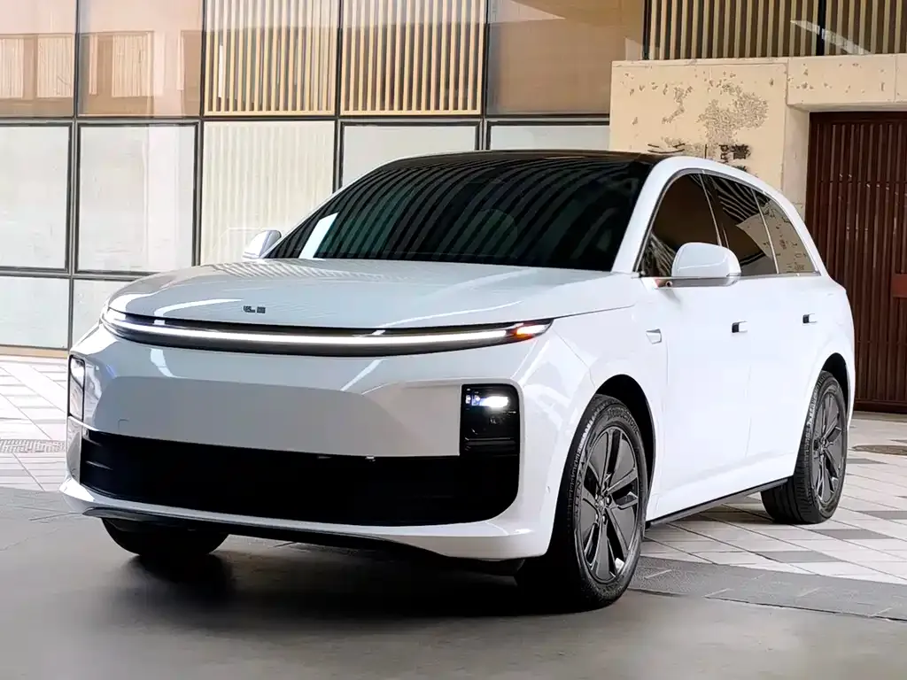 Li Auto L6