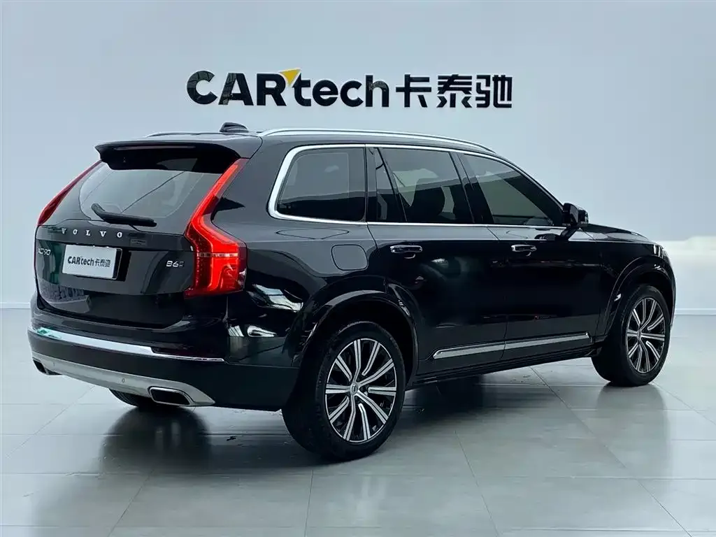 Volvo XC90 — фото 8