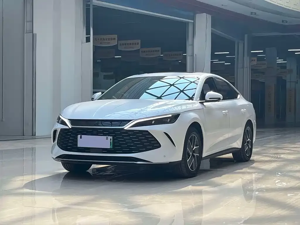 BYD Qin L — фото 1