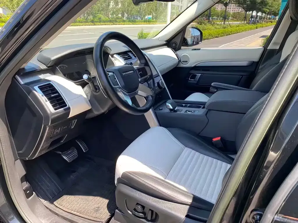 Land Rover Discovery 2022 из CN, фото 3