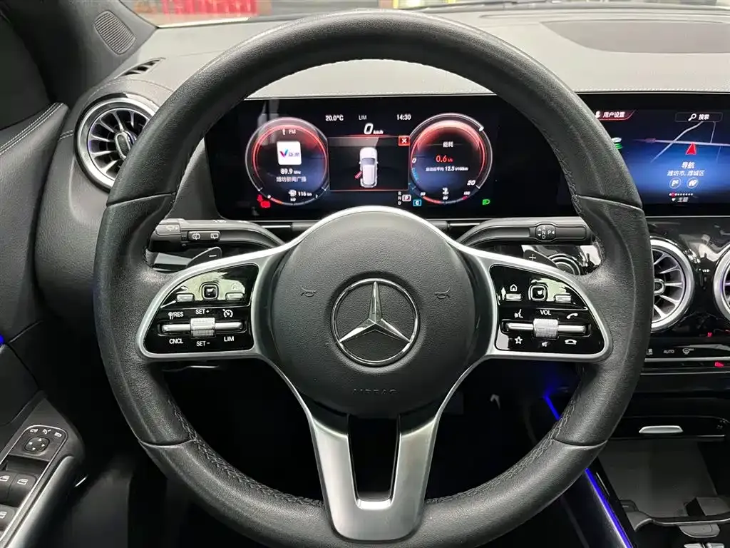 Mercedes-Benz GLA — фото 8