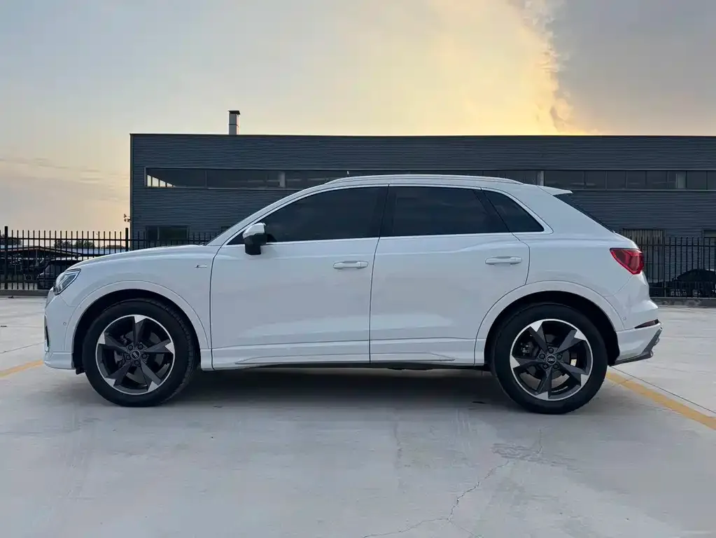 Audi Q3 2022 из CN, фото 5