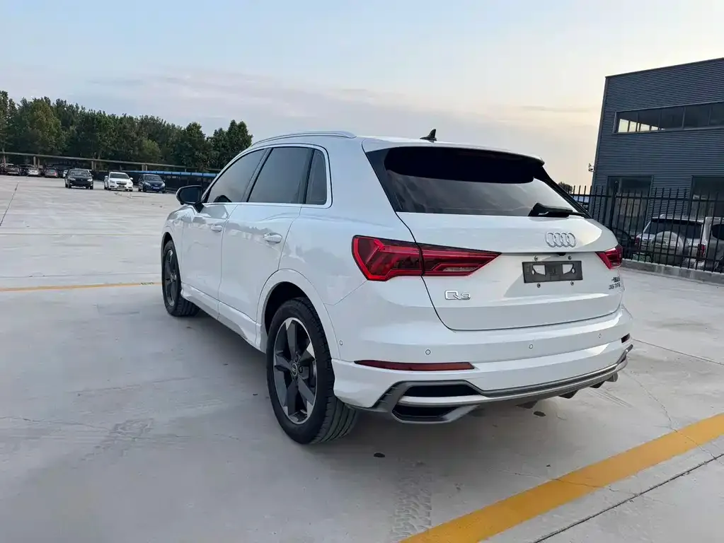 Audi Q3 2022 из CN, фото 3
