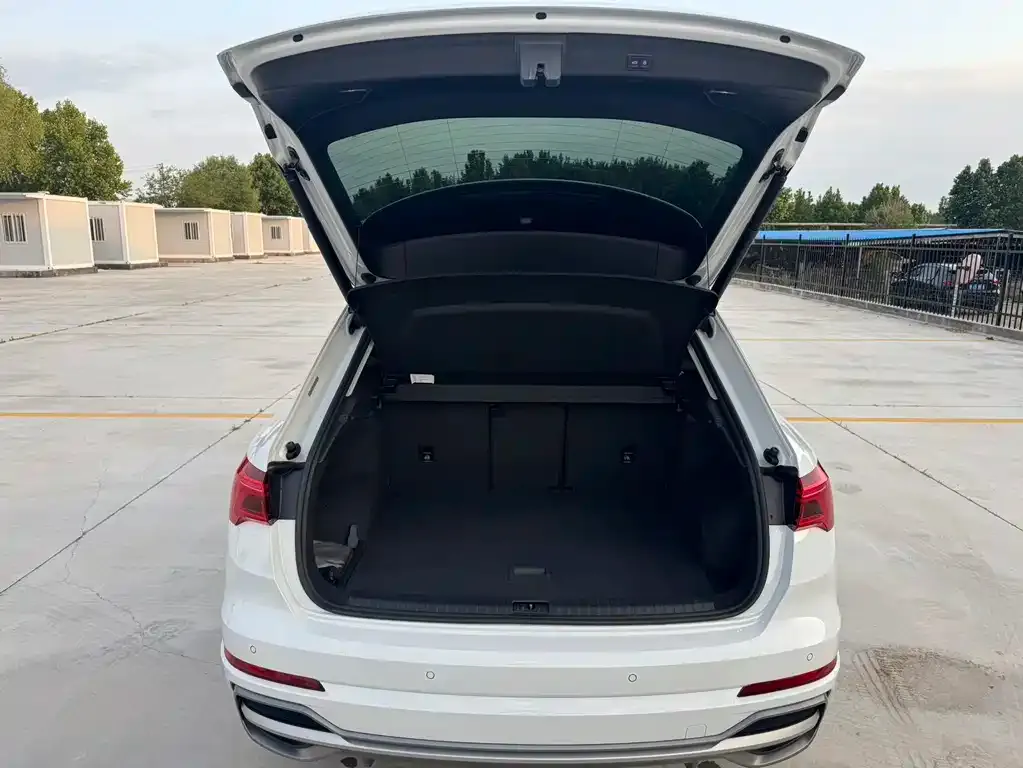 Audi Q3 2022 из CN, фото 6