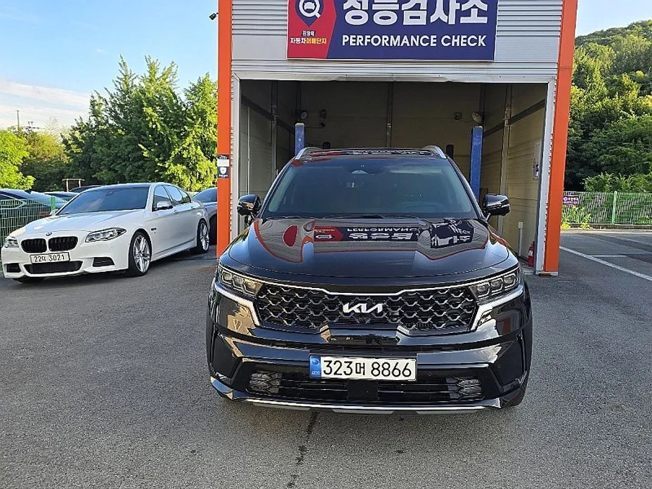 Kia Sorento — фото 8