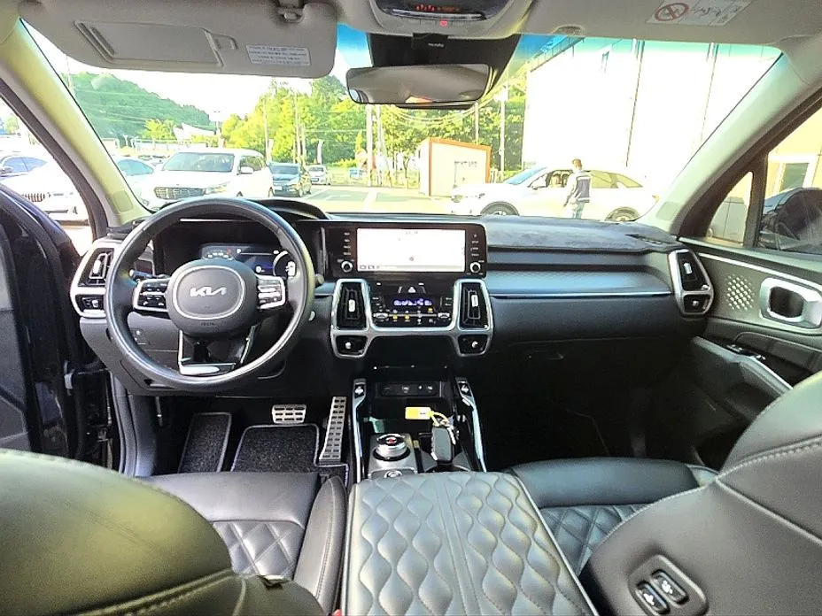 Kia Sorento — фото 6