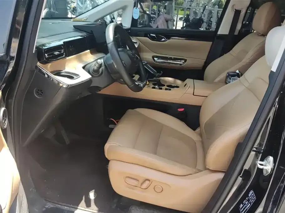 GAC Motor 传祺E8 PHEV 2024 из CN, фото 5