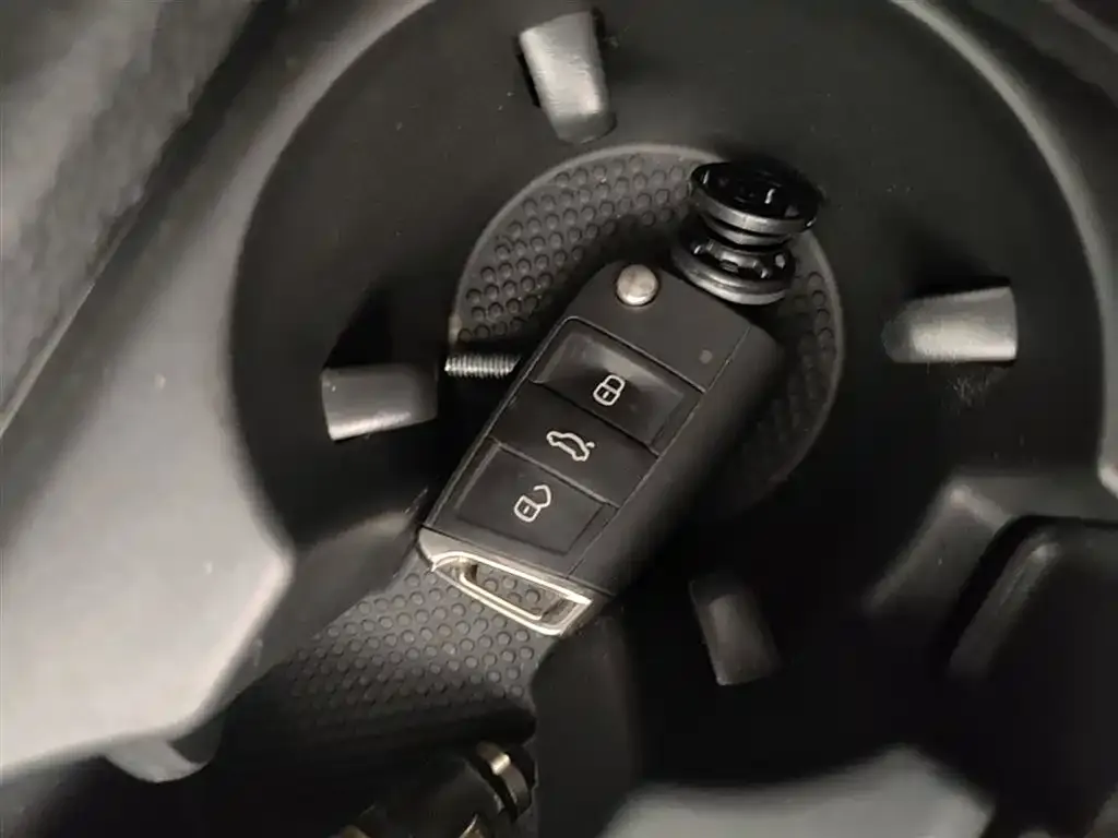 Volkswagen Lamando 2021 из CN, фото 6