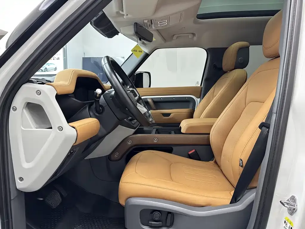 Land Rover Defender — фото 10