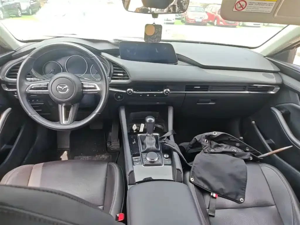 Mazda 3 Axela — фото 3
