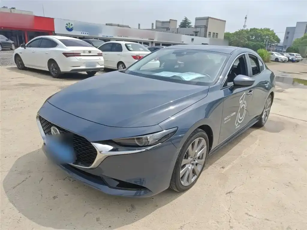 Mazda 3 Axela — фото 10