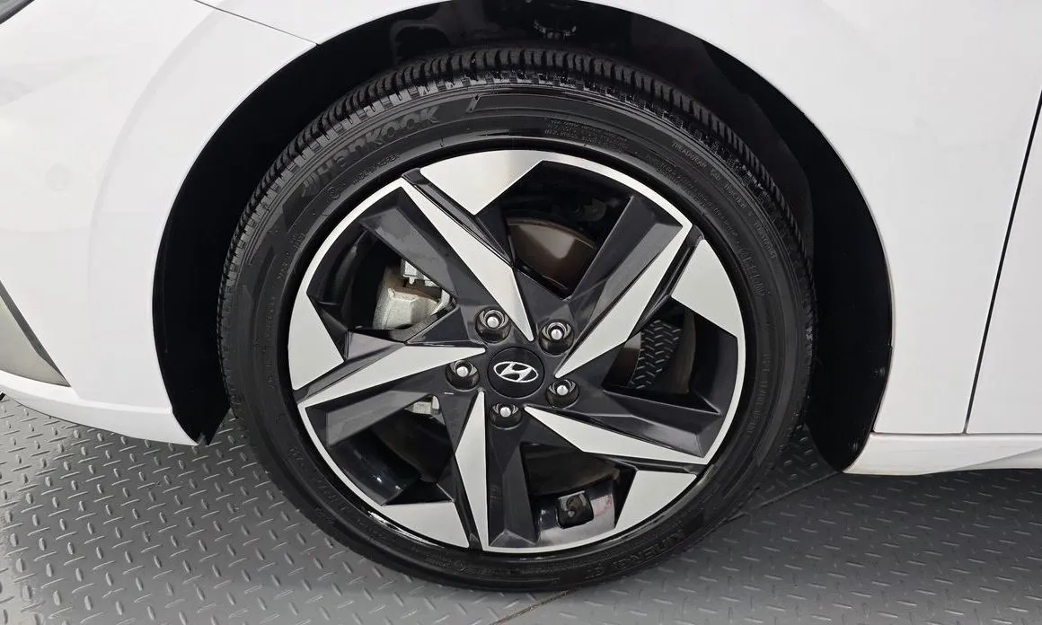 Hyundai AVANTE — фото 9