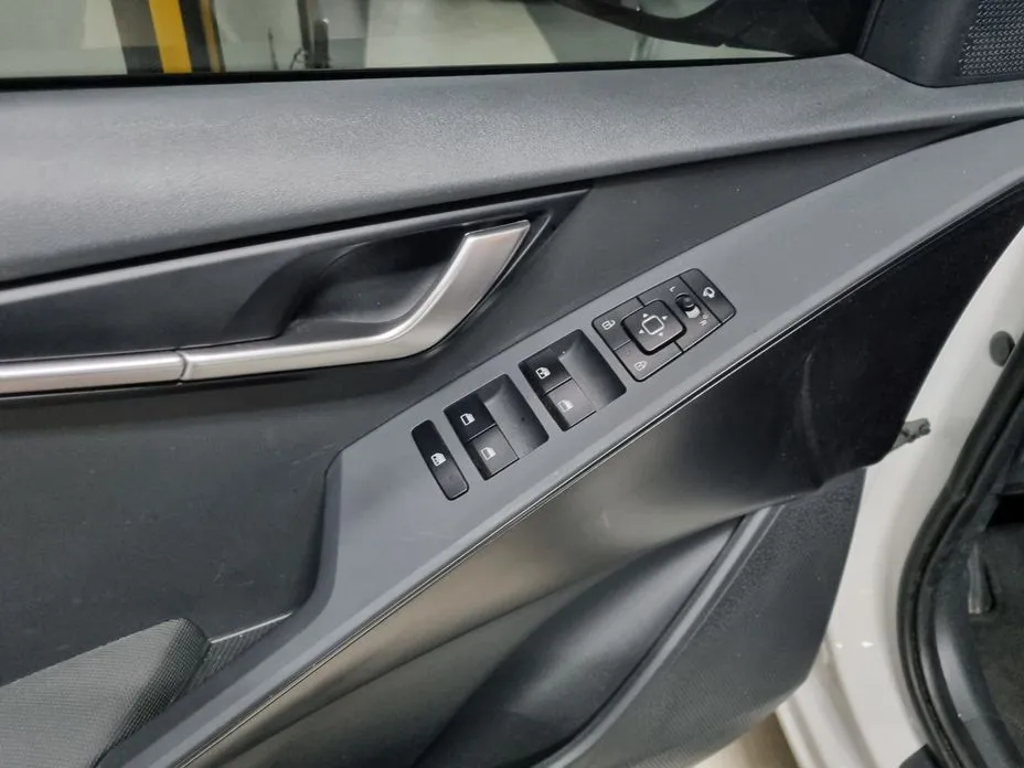 Kia Niro — фото 7