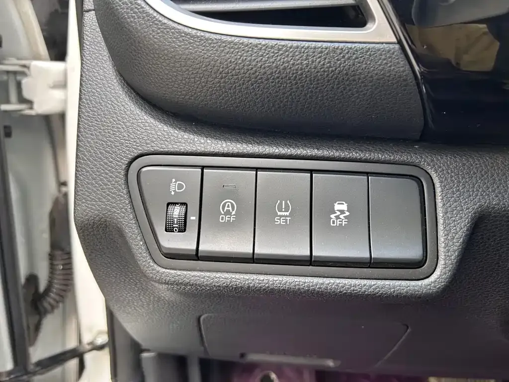Kia KX3 2022 из CN, фото 9