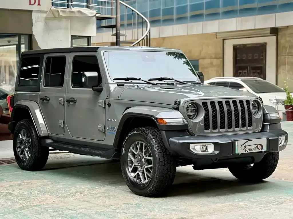 Jeep Wrangler PHEV 2022 из CN, фото 10