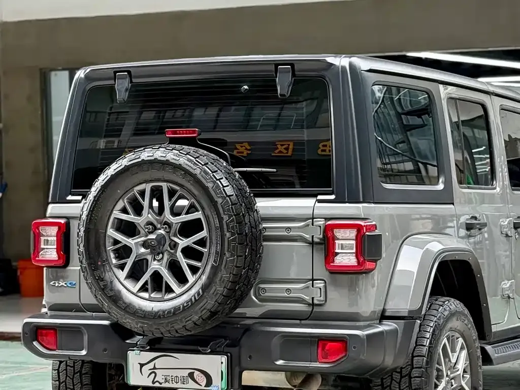 Jeep Wrangler PHEV 2022 из CN, фото 7