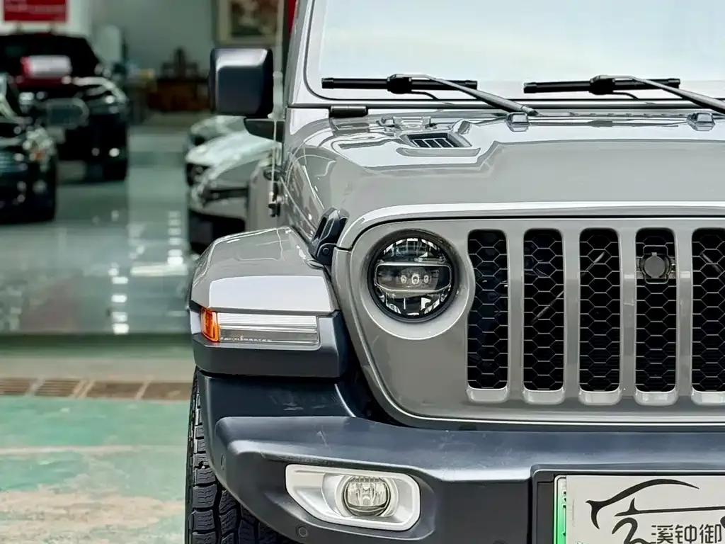 Jeep Wrangler PHEV 2022 из CN, фото 9