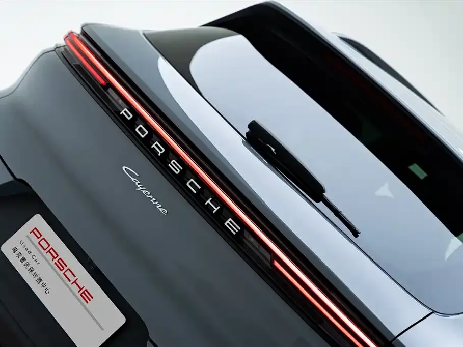 Porsche Cayenne — фото 8
