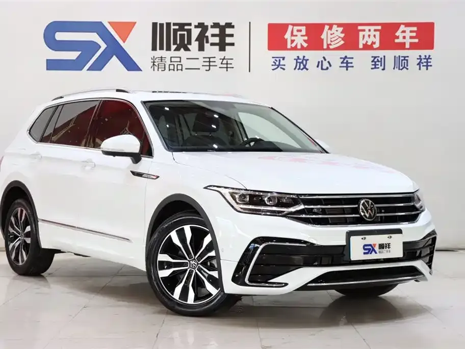 Volkswagen Tiguan L — фото 7