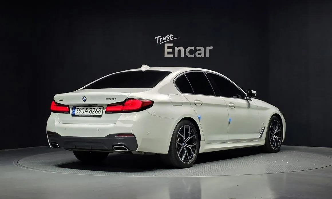 BMW 5-Series 2023 из KR, фото 7