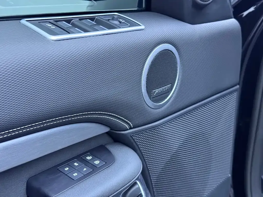 Land Rover Discovery — фото 10