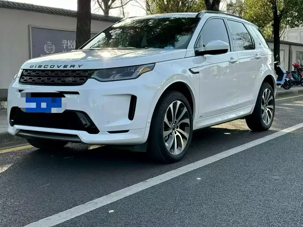 Land Rover Discovery Sport — фото 1