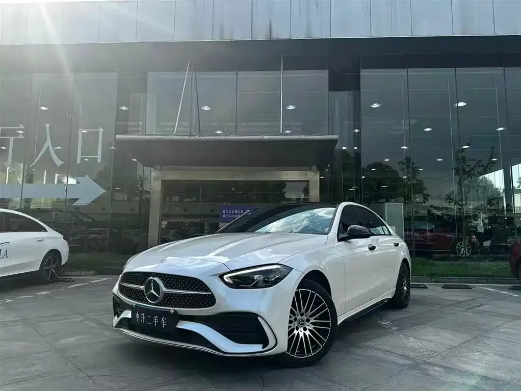 Mercedes-Benz C-Class — фото 1