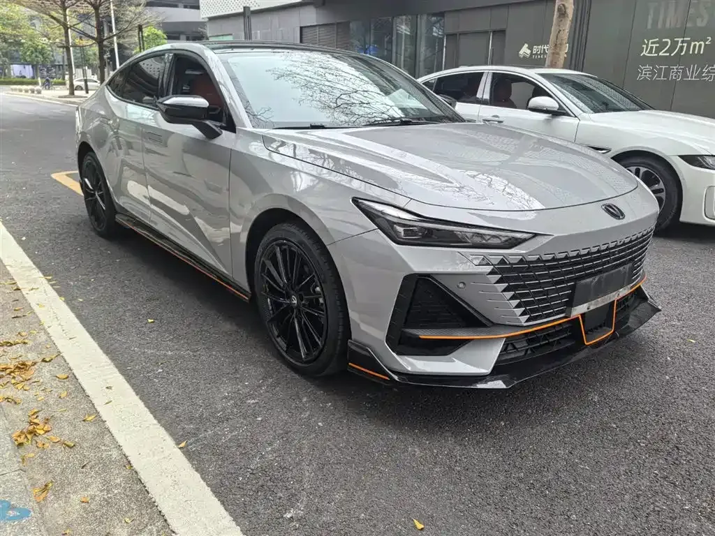 Changan UNI-V 2023 из CN, фото 2