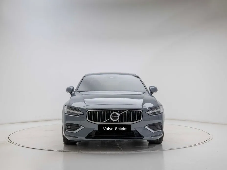 Volvo S60 2023 из KR, фото 10