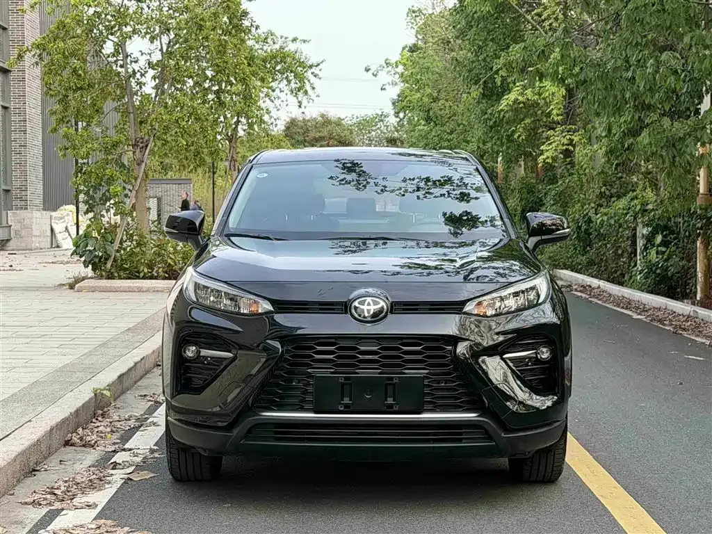 Toyota Wildlander — фото 1
