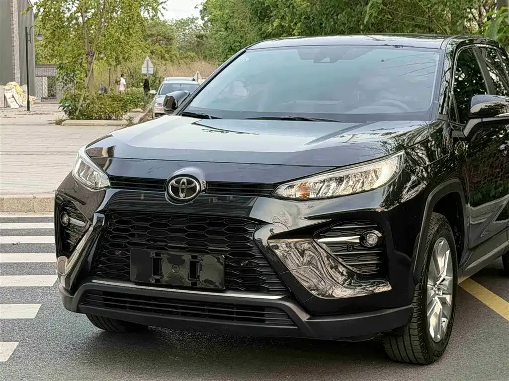 Toyota Wildlander — фото 4