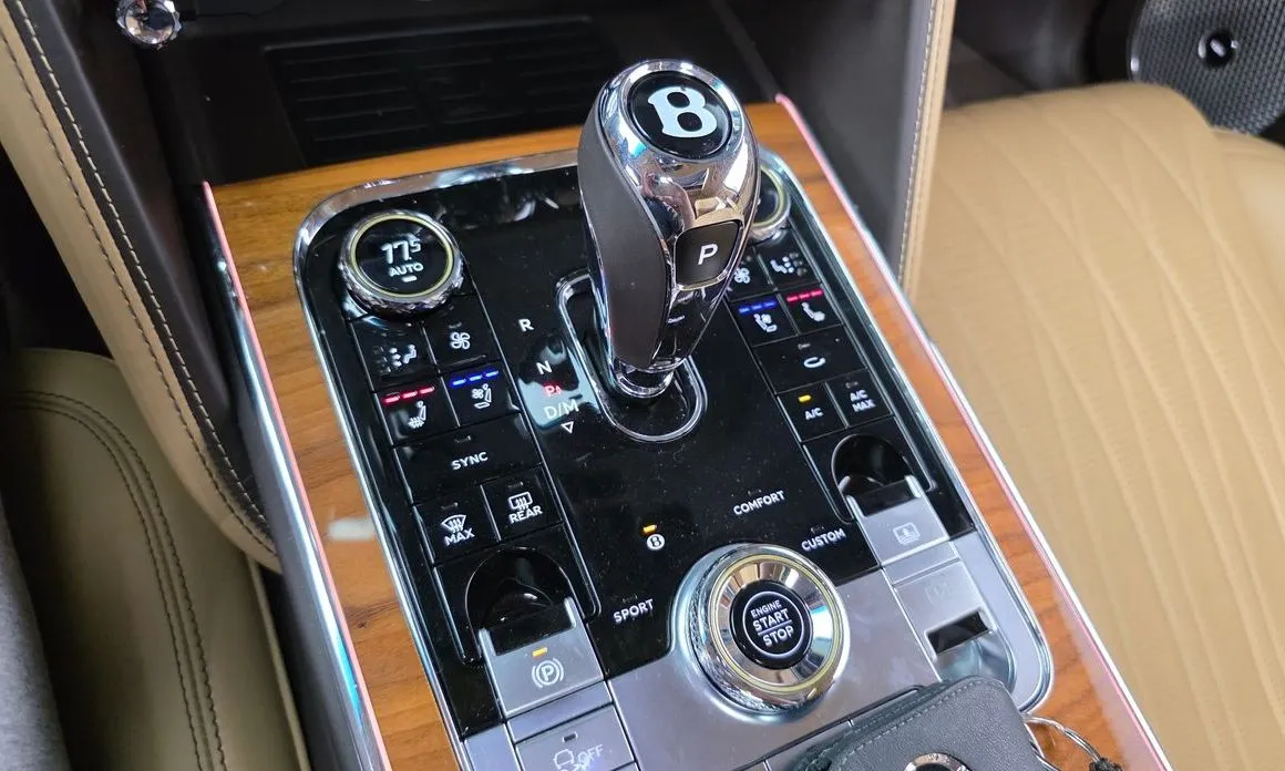 Bentley Flying Spur 2022 из KR, фото 9