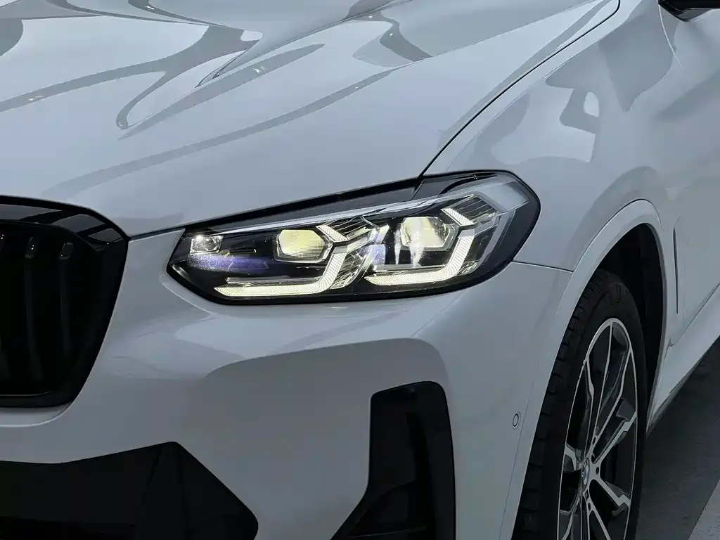 BMW X3 — фото 8