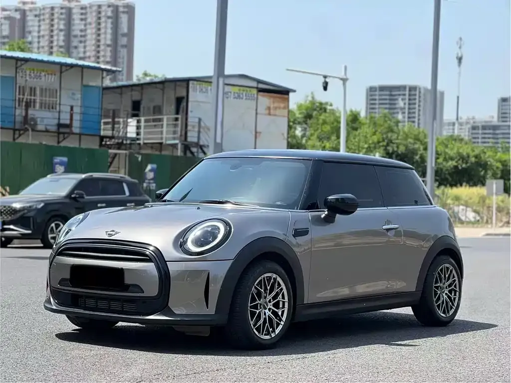 MINI Cooper (3-door) — фото 1